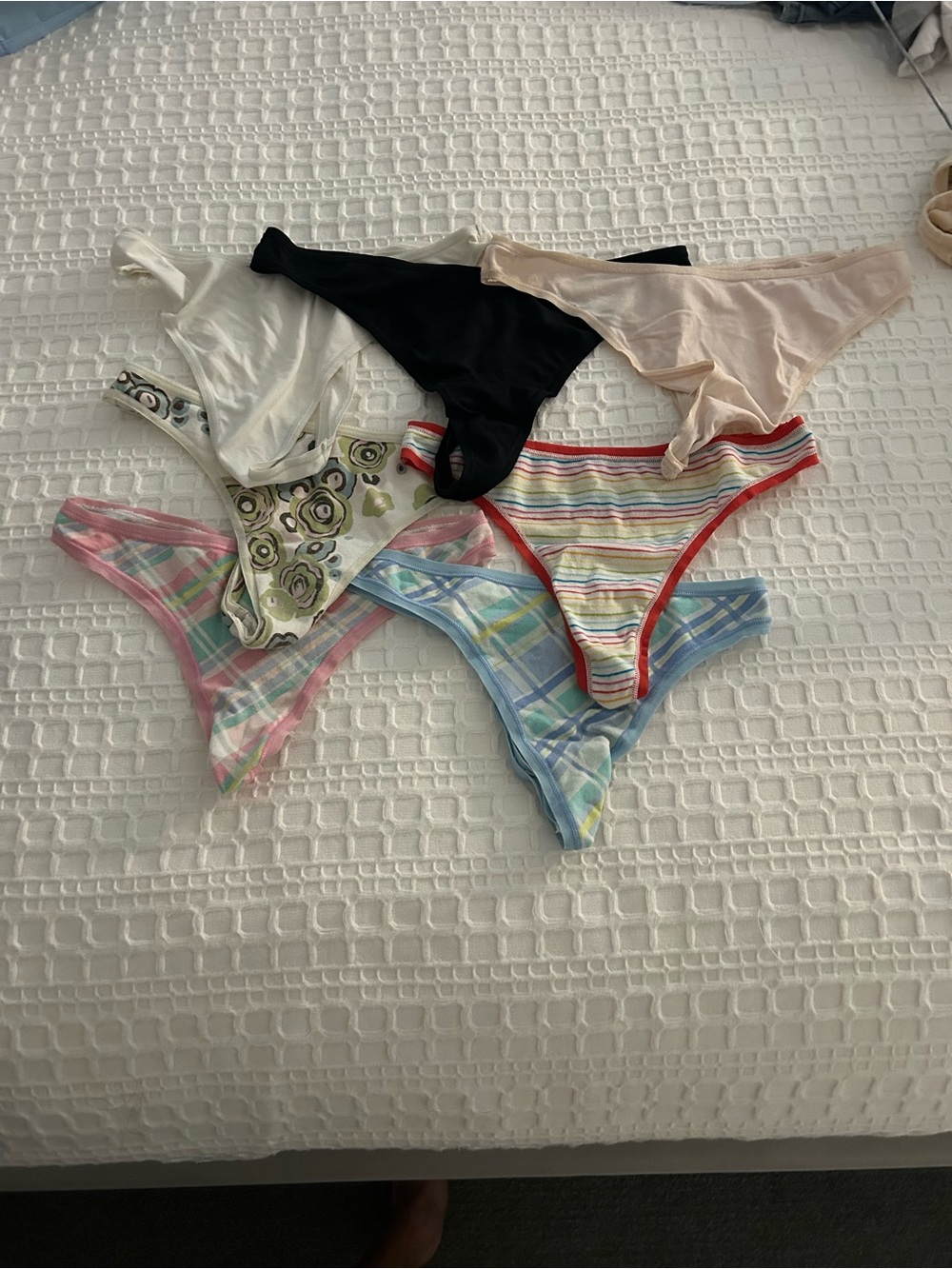GAP Women's Multicolor Thong Panties -